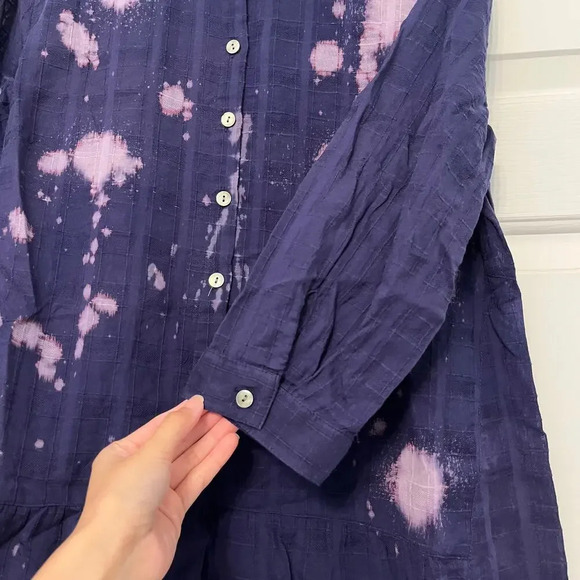 JJill Tunic Blouse Button Up Shirt Purple Blue Size Medium Petite Bleach Tie Dye - Picture 4 of 8